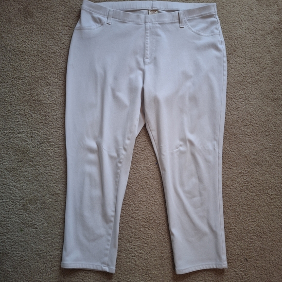 Faded Glory Pants - Faded Glory Women's Cropped White Pants